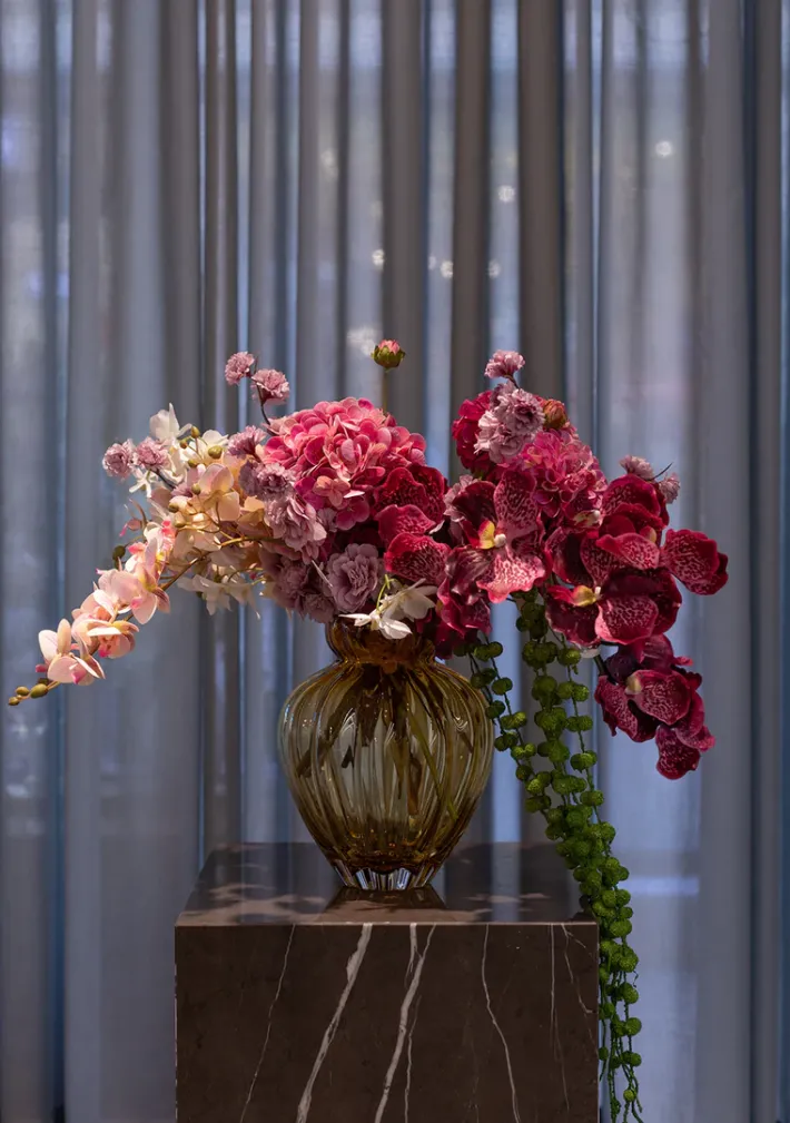 Specktrum Artificial Flowers - Green Hanging branch no. 3