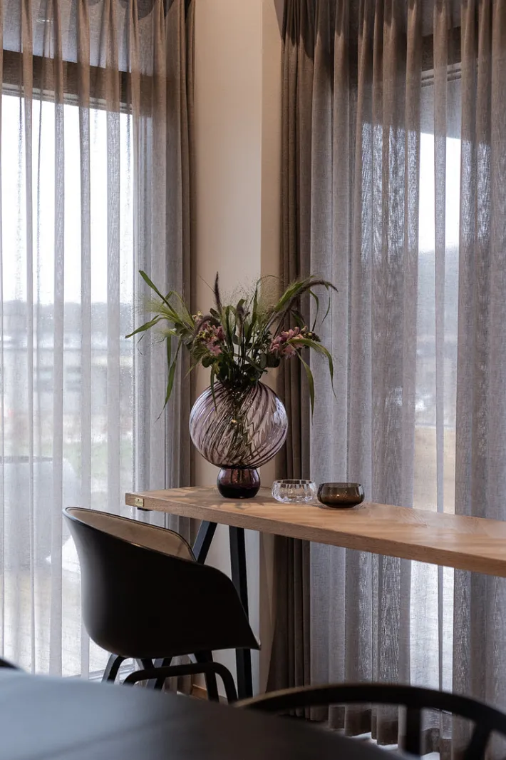 Specktrum Meadow Swirl Vase - Plum Large