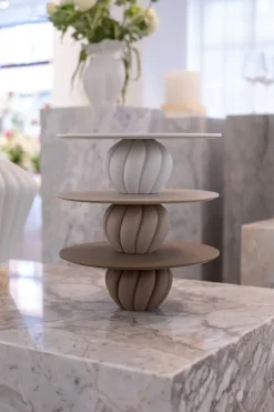 Specktrum Nellie Cake Stand - Brown