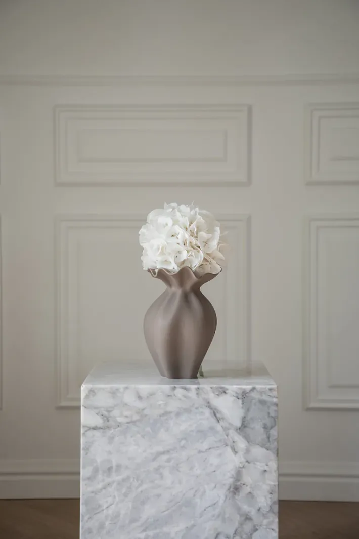 Specktrum Nellie Vase - Brown Small