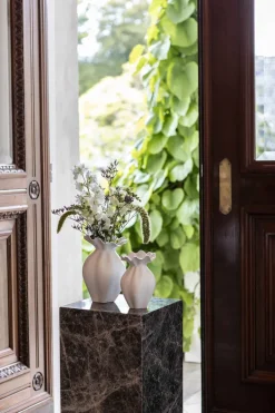 Specktrum Nellie Vase - Off White Small