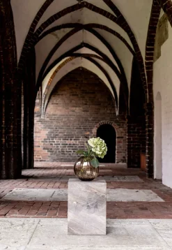 Specktrum Sadie Vase - Line - Topaz Medium