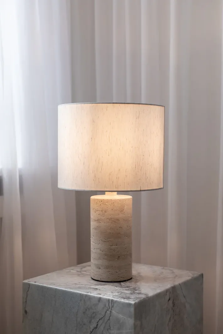 Specktrum Sylvester Lampshade - Wide 28x21.5 white