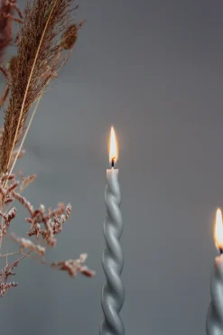 Specktrum The Curly Candle Collection - Packed with 4 Pieces per box - Steel Grey Fully Curled