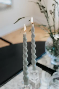 Specktrum The Glossy Candle Collection - Packed with 4 pieces per box - Essential Emerald Fully Curled