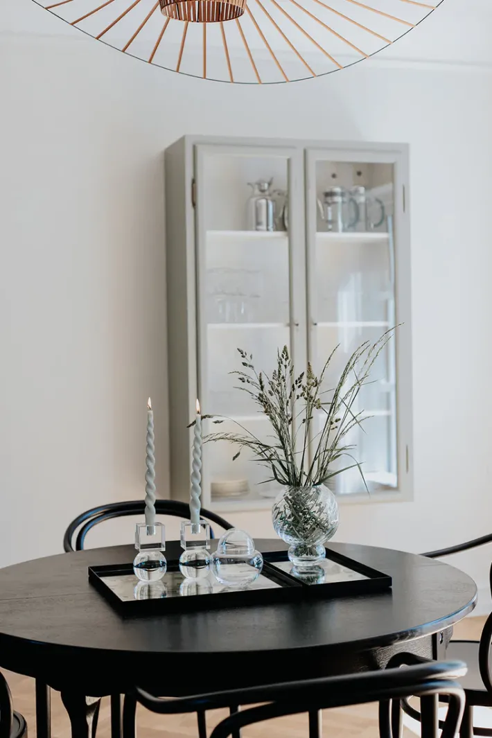 Specktrum The Glossy Candle Collection - Packed with 4 pieces per box - Essential Emerald Fully Curled